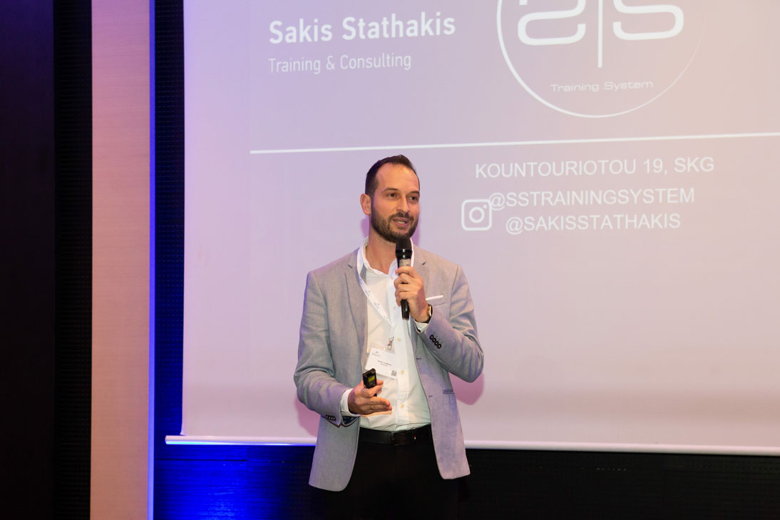 Σάκης Σταθάκης